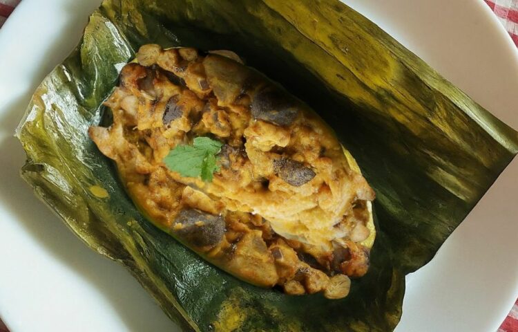 Baked Paddy Straw Mushroom in Banana Leaf (Pala Chatu Patra Poda) - Fresh Trove - By Sukamani Heritage Farm